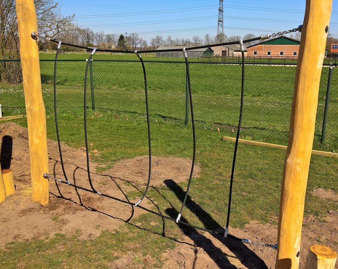 Robinia Zigzag Net Openbaar