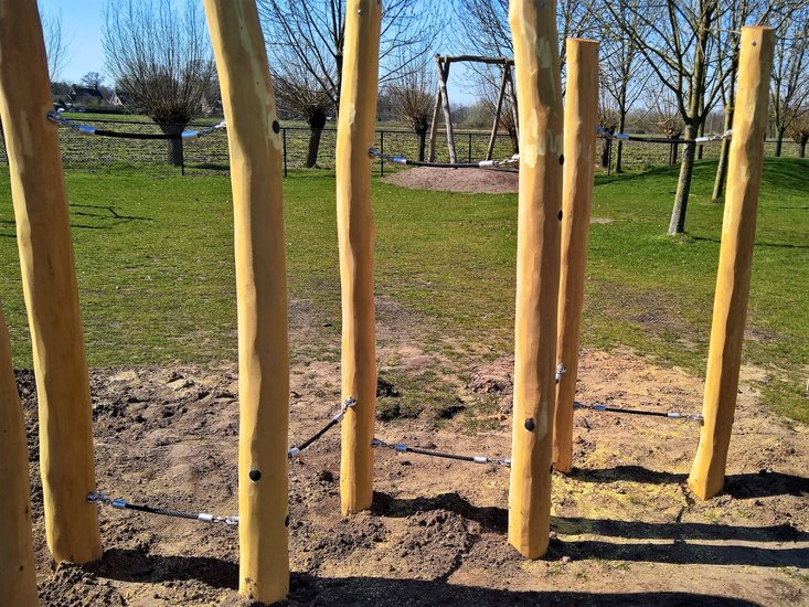 Robinia Touwenparcours Openbaar sfeerfoto 