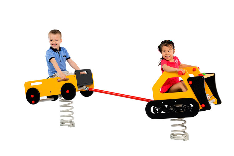 kinderen spelen op Bulldozer met aanhangwagen 