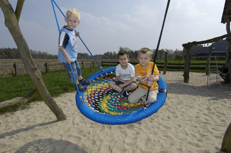 Vogelnest schommel met fijn mazig net