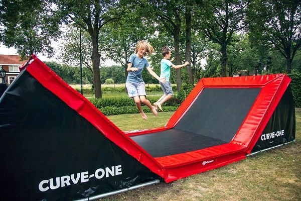 12SPRINGS CURVE-ONE Trampoline 585x250 cm inground