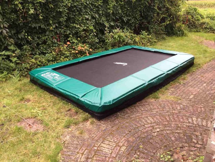 Akrobat Trampoline Grasshopper Inground 300x180