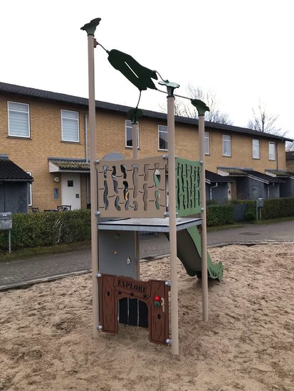 kunststoffen speeltoestel speelplaats speeltuin camping