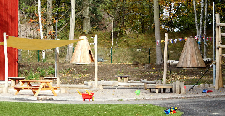 sfeerfoto 2 Zeskantig Speelhuisje Tipi Openbaar