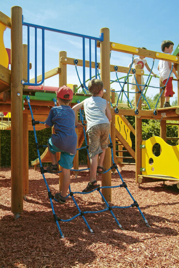 sfeerfoto van het Europlay Aanbouwelement Aanbouwnet waar kinderen op spelen