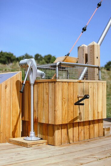 Water Pomp voor kinderen voor Openbaar gebruik Grijs met grondanker