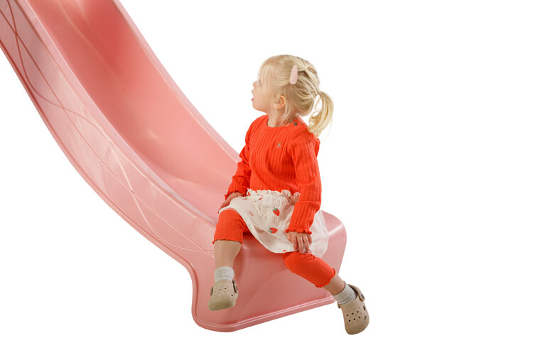 Kind kijkt van beneden naar boven op Losse Glijafke in Pastel Roze voor Platformhoogte 150 cm