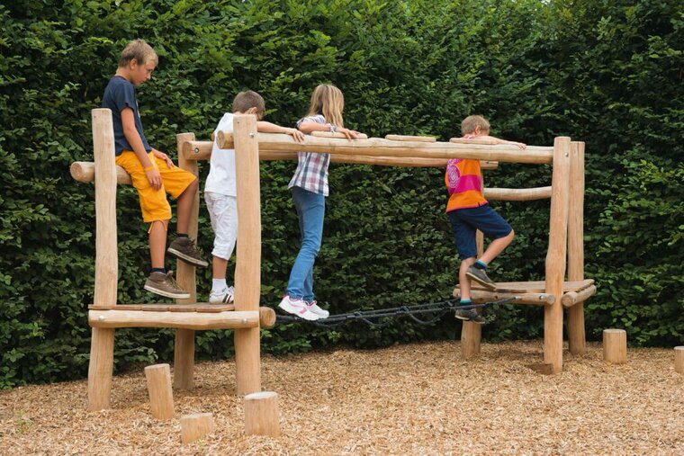 Sfeerfoto van het toestel met de kinderen