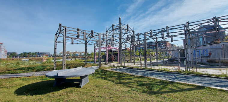 Betonnen tafeltennistafel Rond Antraciet-Beton bij kunst