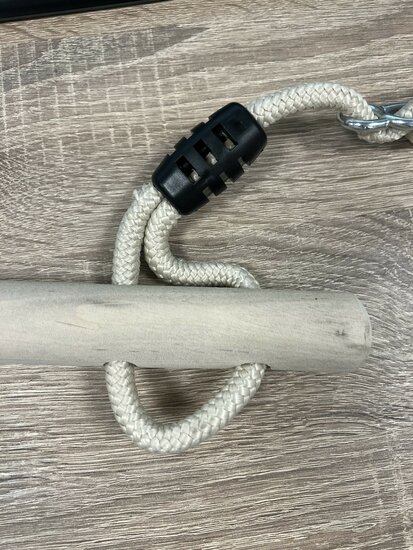 uiteinde van Houten Trapeze met Beige BR-touw