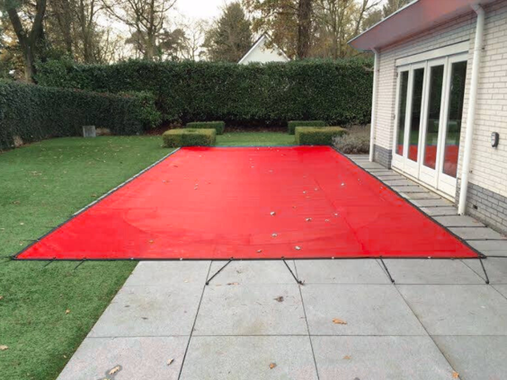 PVC zandbaknet fijnmazig op maat Rood