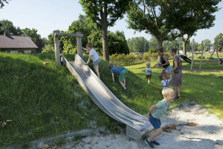 Leuk spelen op de glijbaan