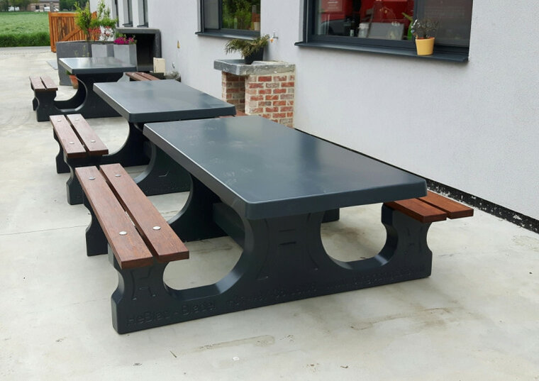 Betonnen Picknickset DeLuxe Rolstoeltoegankelijk Antraciet Gelakt 3 naast elkaar