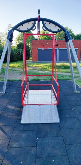 rolstoelschommels professioneel extra groot rood open