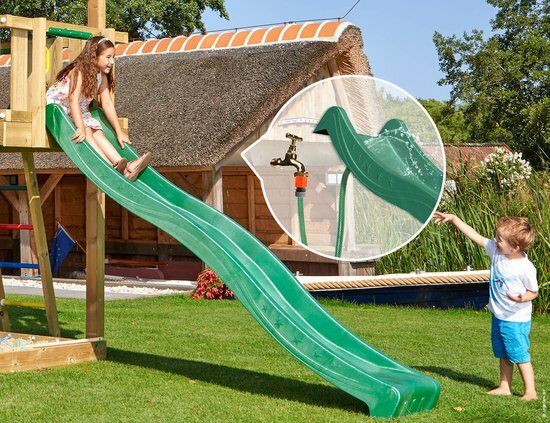 Wateraansluiting voor glijbaan van jungle gym