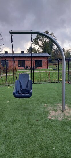 Kuipschommel Antraciet voor personen met een handicap/beperking (inclusief harnas) aan boogschommel