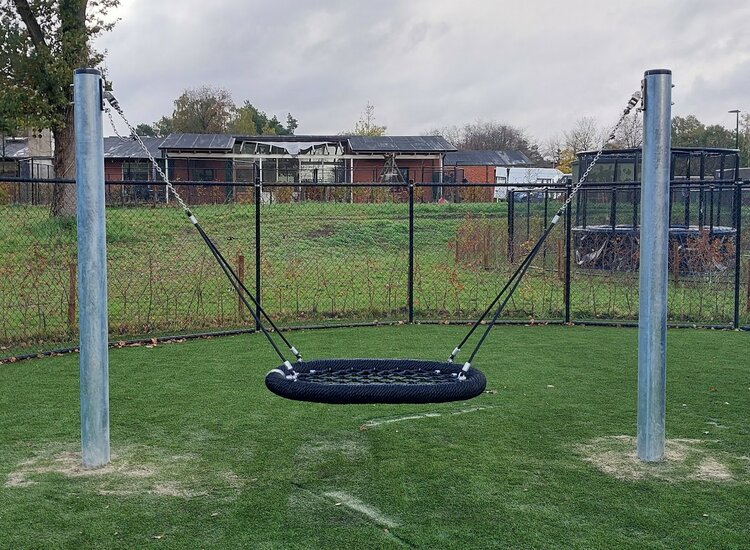 Stalen Schommel 'Verzinkt' Mono met Nestschommel *Oval Pro 120 cm** openbaar