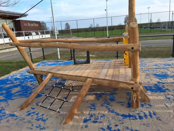 Zijkant van de Voorkant Robinia Mosselkotter