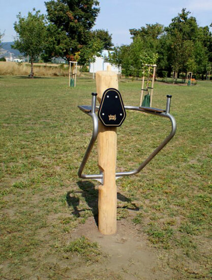 Sfeerfoto van Robinia Outdoor Fitnesstoestel Parallel Bars