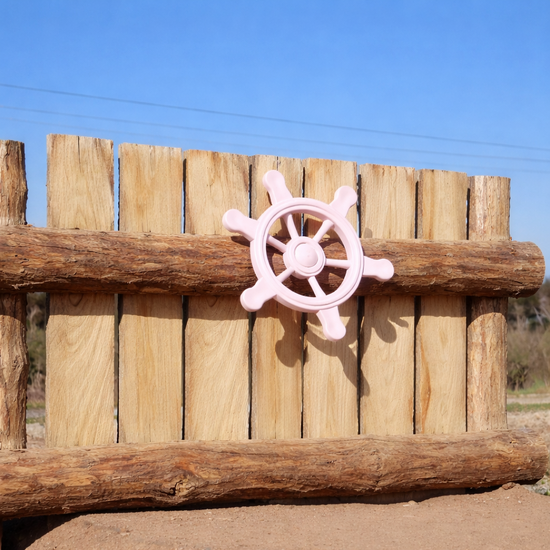 Piratenstuur pastel roze in gebruik
