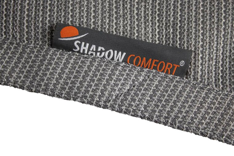 Detail kleur Cool grey en merklabel Shadow Comfort van Schaduwdoek