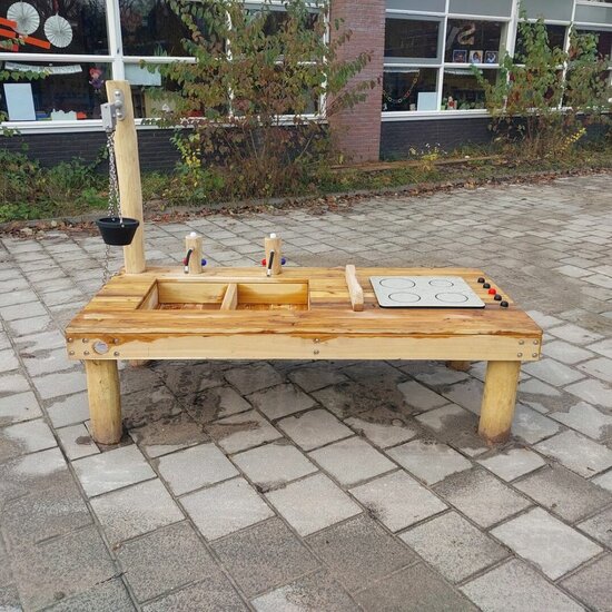 B-Play Robinia Speelkeuken met 2 Bakken inclusief Zandtakel