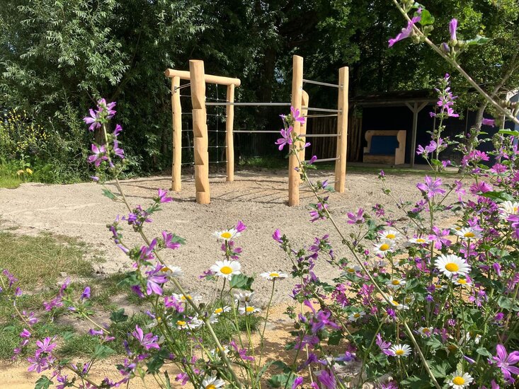 sfeerfoto Zeskantig toestel zeskantigtoestel speeltoestel klimtoestel
