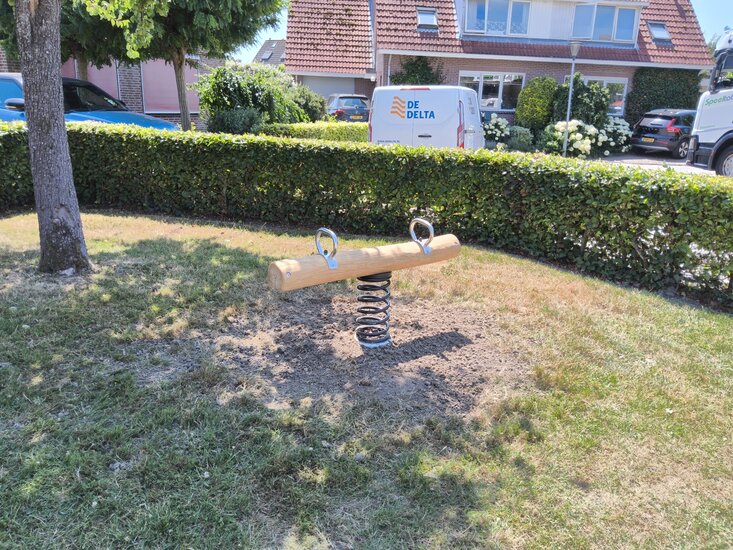 Schuinaanzicht Robinia 2 persoons Wipwap Openbaar sfeerfoto
