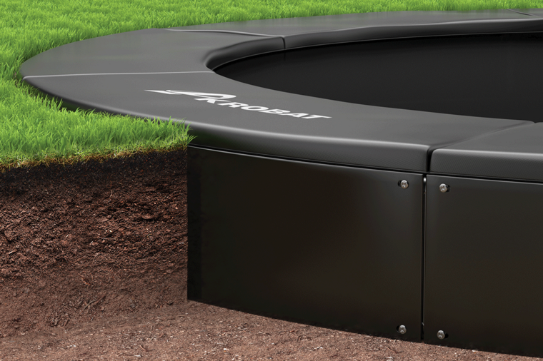 Flat-to-the-ground groundlevel akrobat Primus rond