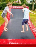 12SPRINGS CURVE-ONE Trampoline 585x250 cm inground