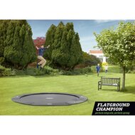 Mood van Berg Flatground Champion Trampoline &Oslash;430 Grijs in tuin