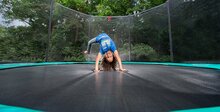 sfeerfoto Berg Favorit Inground &Oslash;380 Combi Trampoline met Safetynet Comfort Groen