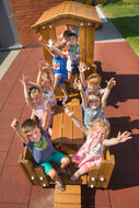 sfeerfoto van kinderen die in de Europlay Speeltrein Eetwagon zitten