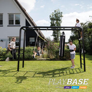 playbase in tuin met bokszak