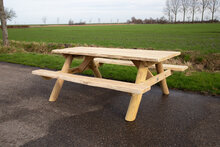 Picknicktafel op maat van Robinia hout