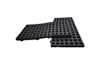 Rubberen doorgroeitegel zwart voor gras 100x50x4,5 cm