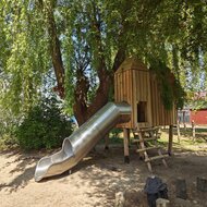 RVS Buisglijbaan Tornado In Roestvast Staal 150 cm maatwerk robinia speeltoren