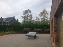Betonnen Voetvolleybaltafel Antraciet op een plein
