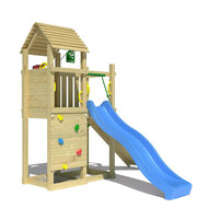 klimmuur aanzicht Houten Speeltoren Jungle Roamer met Blauwe Glijbaan