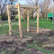 B-Play Robinia Apenbrug Openbaar - Module 7