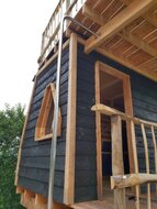 Glijstang bevestigd aan uitzicht toren