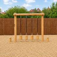 B-Play Robinia houten Parcours - Zwevende paaltjes sfeerfoto